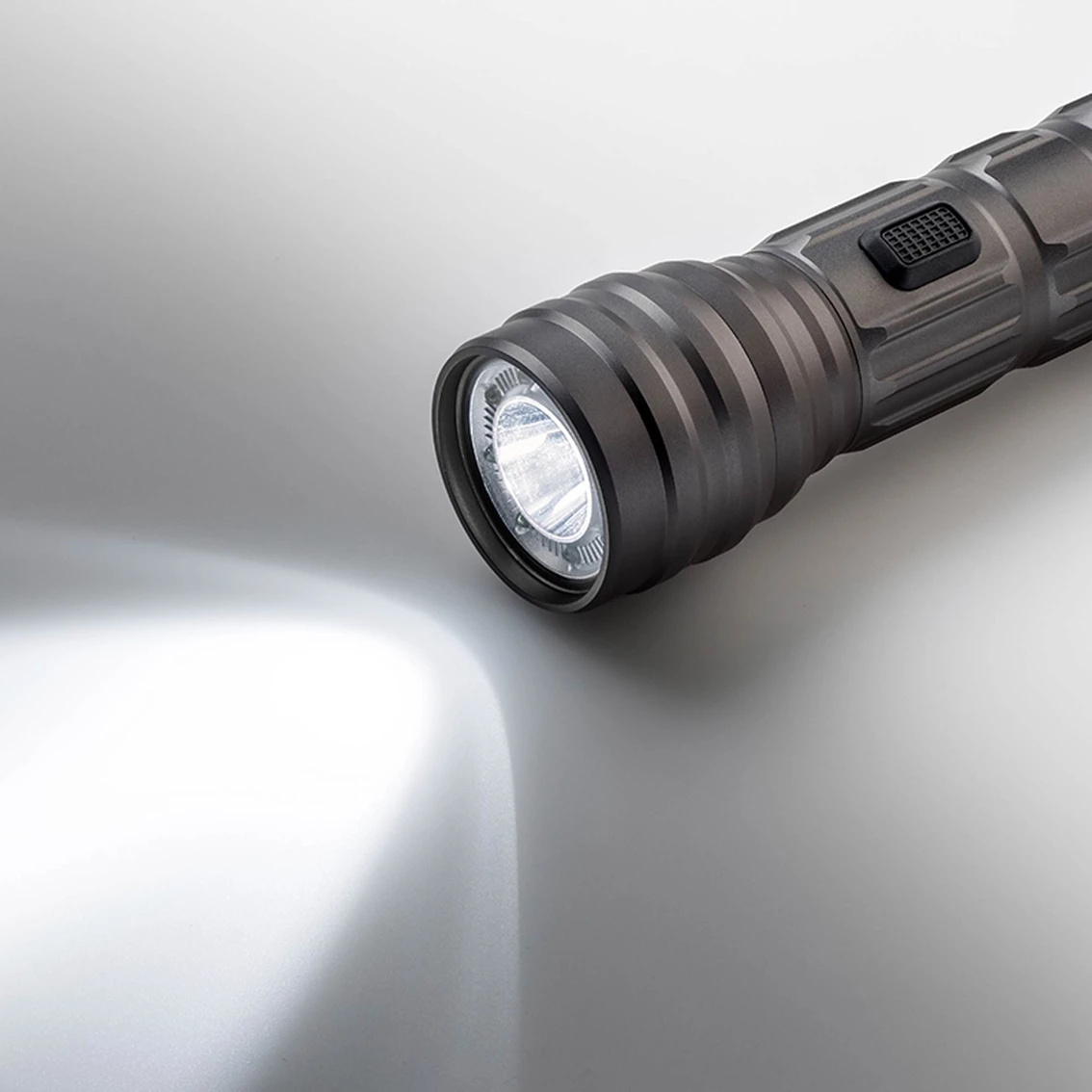 Cheap ๐ฅ Core Equipment 500L Multi-Color Flashlight ๐ 7 Cheap ๐ฅ Core Equipment 500L Multi-Color Flashlight ๐ - Image 5
